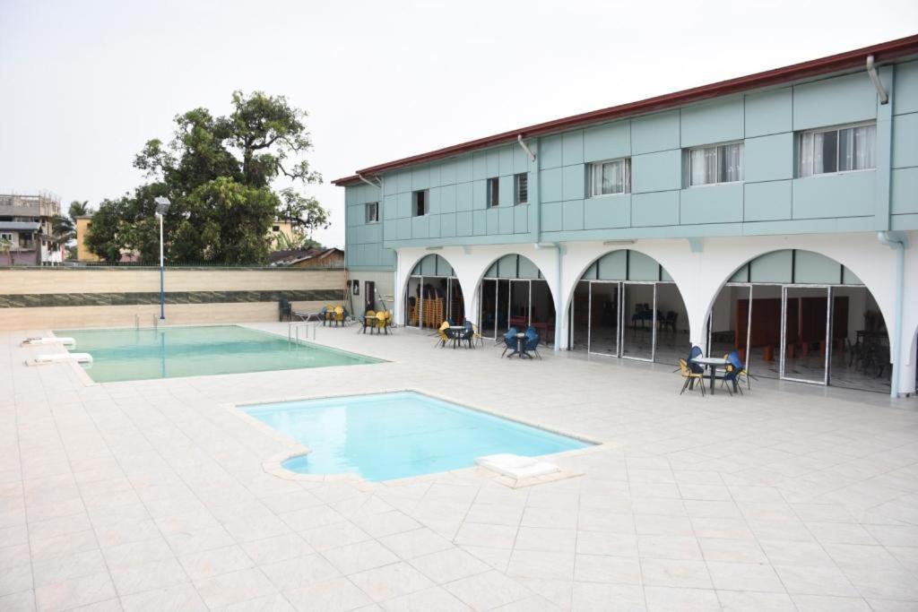 Hotel Royal Palace Douala Exteriér fotografie